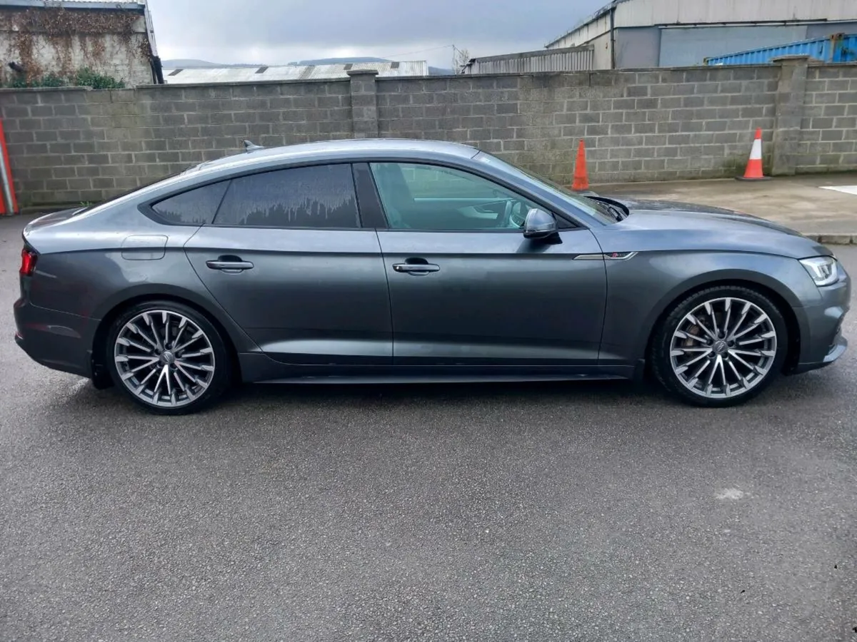 Car - Image 4