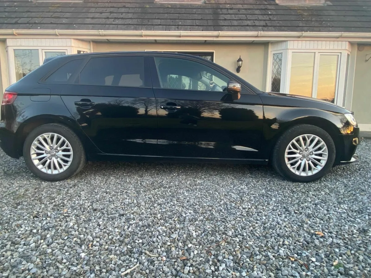 Audi A3 2018 - Image 4