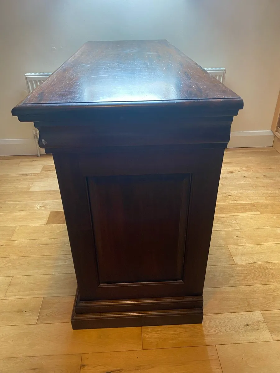 Solid Mahogany Chest of Drawers - Image 2