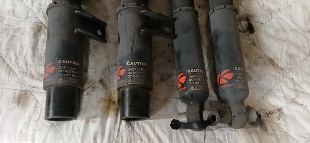 Vw golf low stile shock absorbers - Image 3