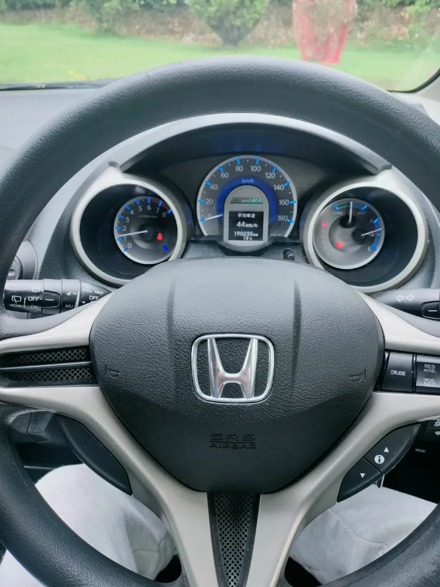 Honda Fit 2012 - Image 2