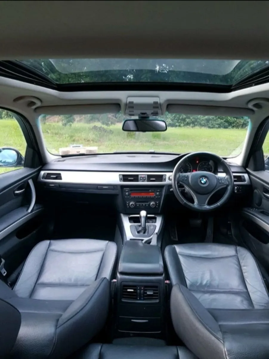 Bmw 320 Automatic Panoramic, low milage - Image 1