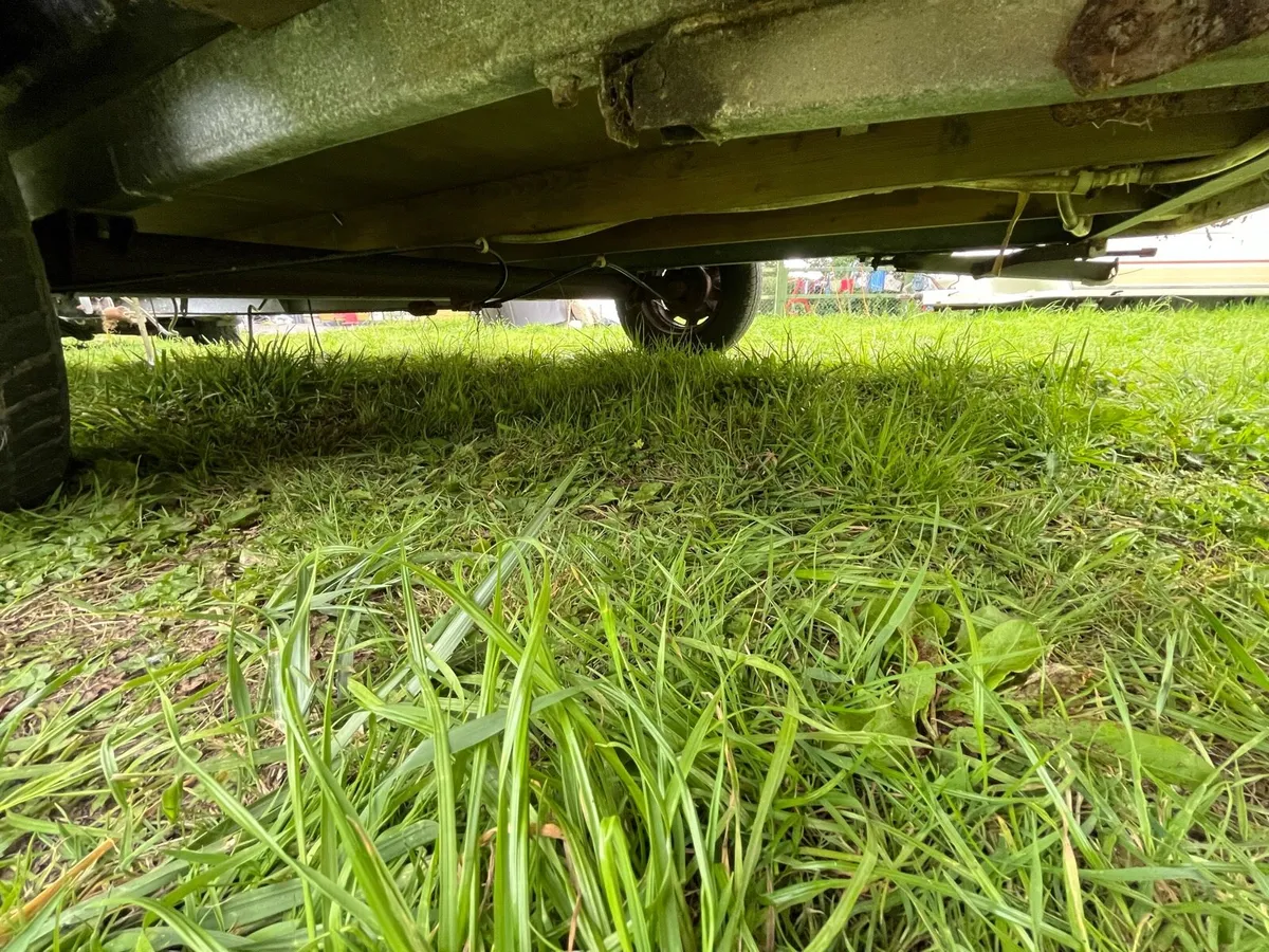 Caravan Trailer base rare undercarriage - Image 4