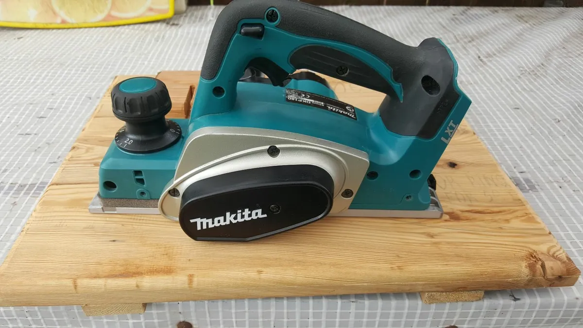 18V Makita Cordless Planer - Image 1