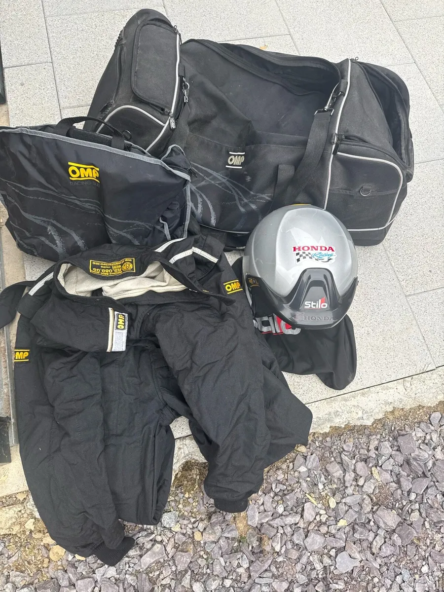 OMP Racing Gear Bundle + Stilo Helmet