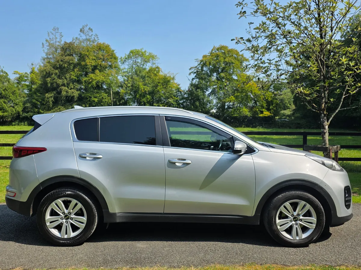 17 Kia Sportage 1.7 crdi New Cvrt **No Vat - Image 2