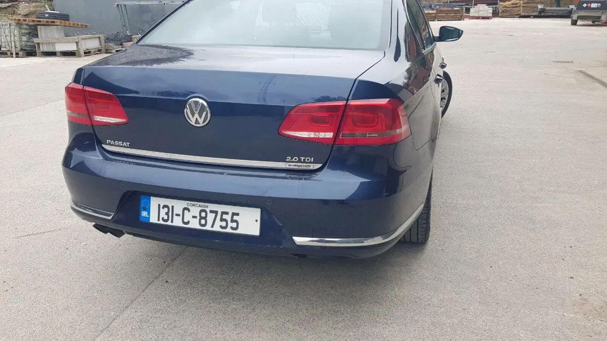 Volkswagen Passat (Highline) - Image 2