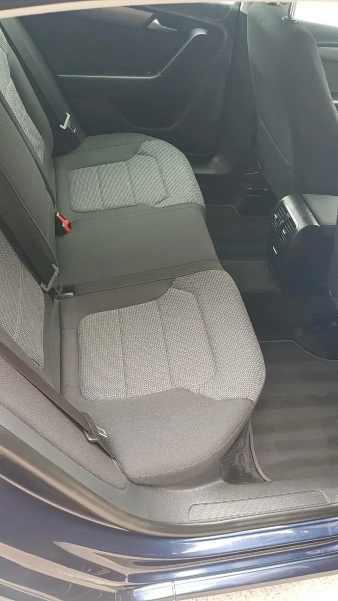 Volkswagen Passat (Highline) - Image 4