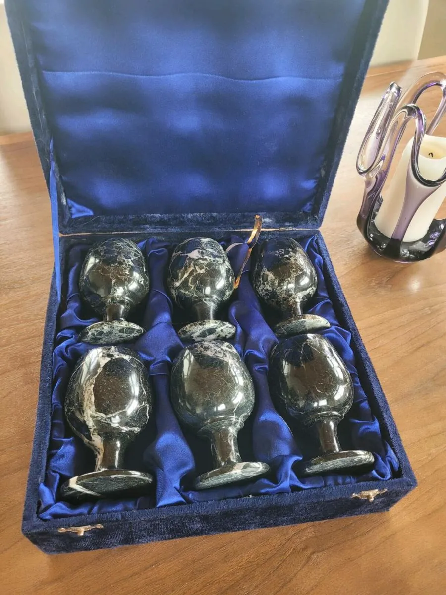 Antique marble goblets - Image 2