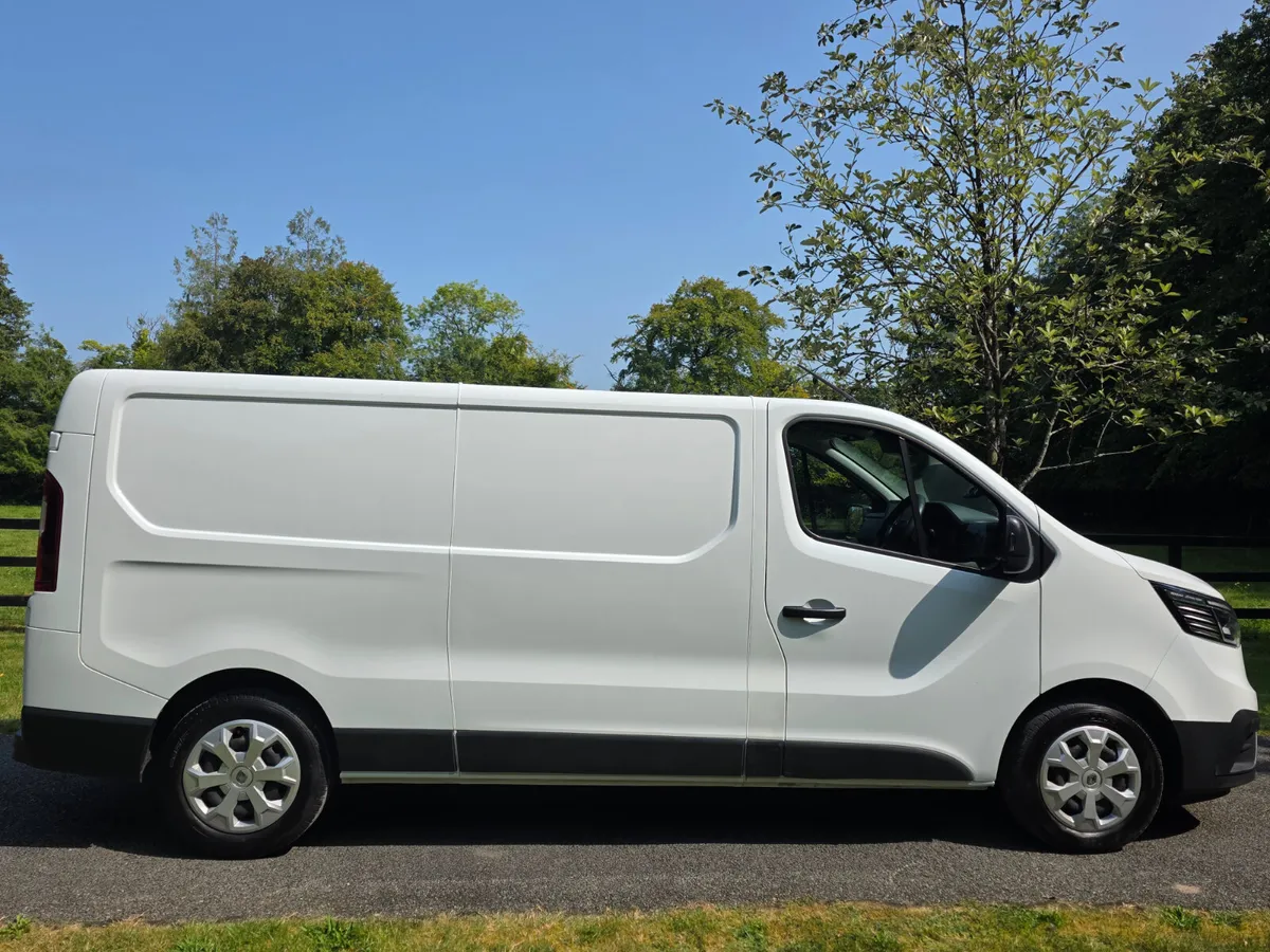 22 Renault Trafic 2 LitreDiesel Business 130Bhp - Image 2