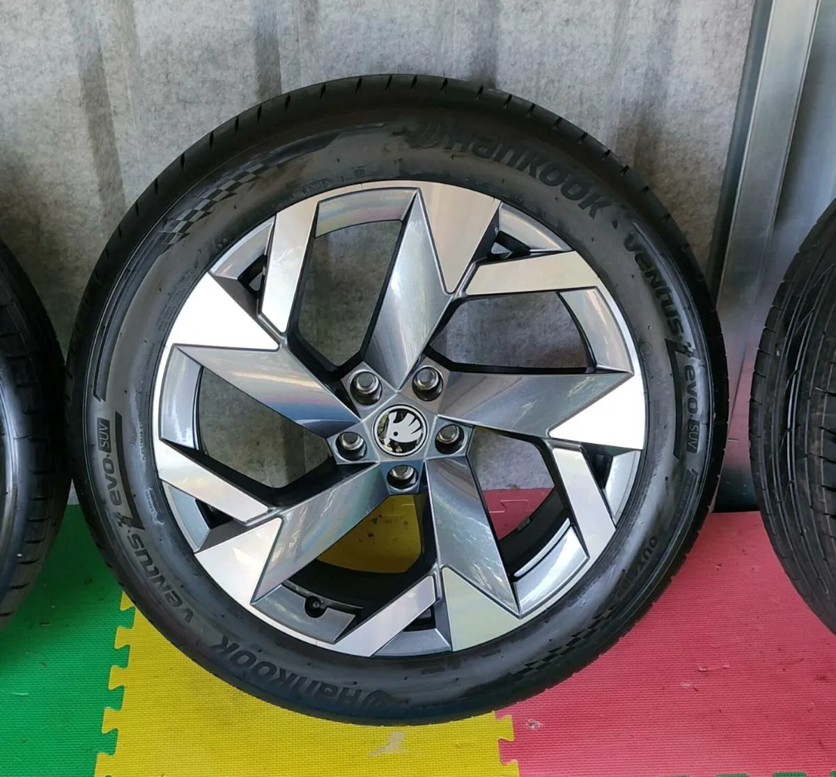 Skoda Kodiaq mk 2 sportline alloys 2025 OEM - Image 3