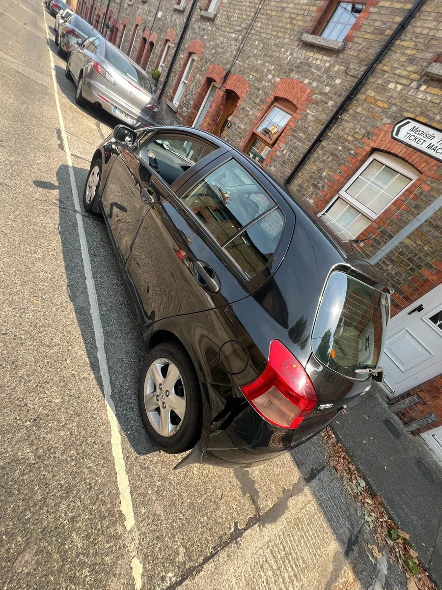 Car - Image 1