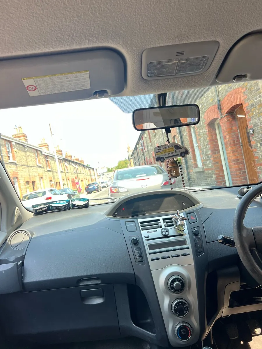 Car - Image 3