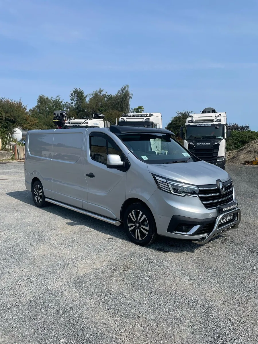 2024 Renault traffic auto - Image 1
