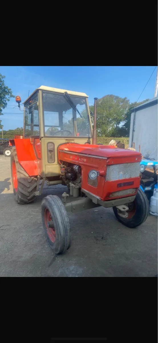 Tractor plus double wheels available - Image 3