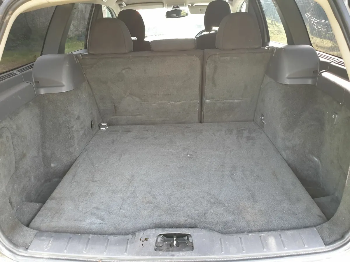 Volvo V50 2010 - Image 4