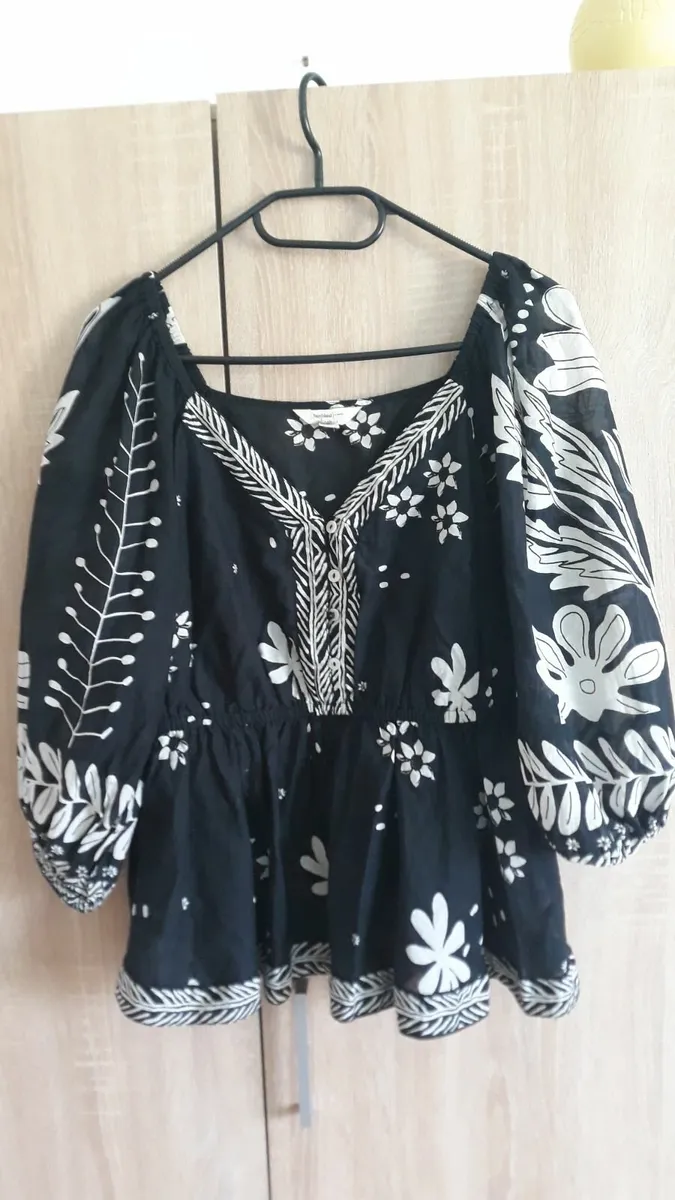 women's shirt - Image 1