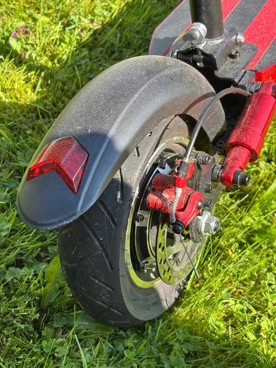 electric scooters/99 new, urgent sale - Image 1