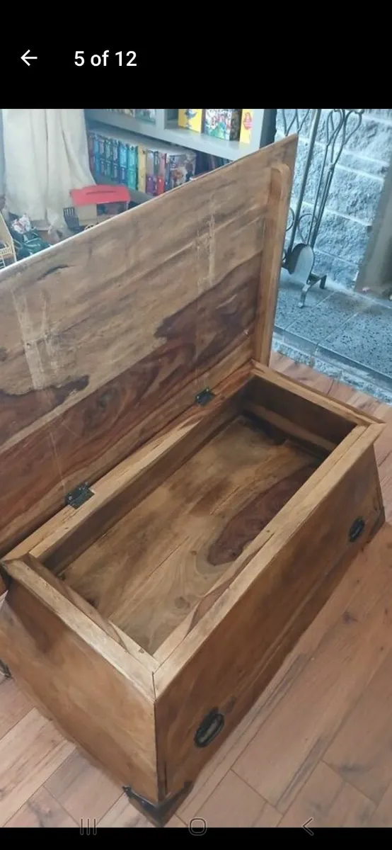 Solid wood coffee table with storage - Image 4