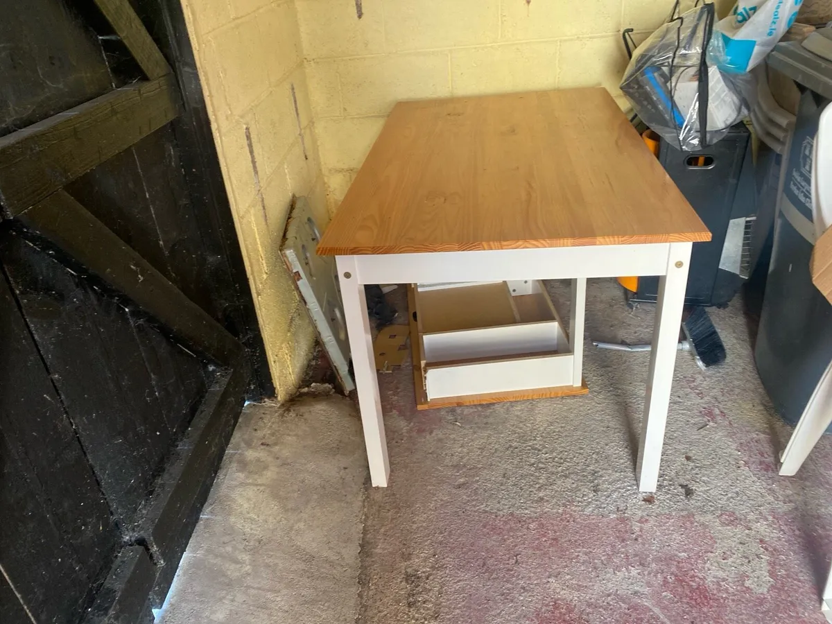 Oak wood dining table - Image 3