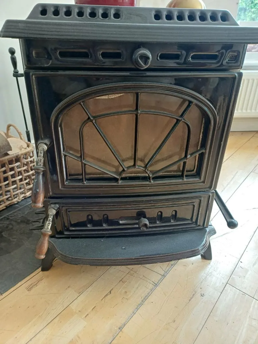 Waterford Stanley stove and flue - Image 1