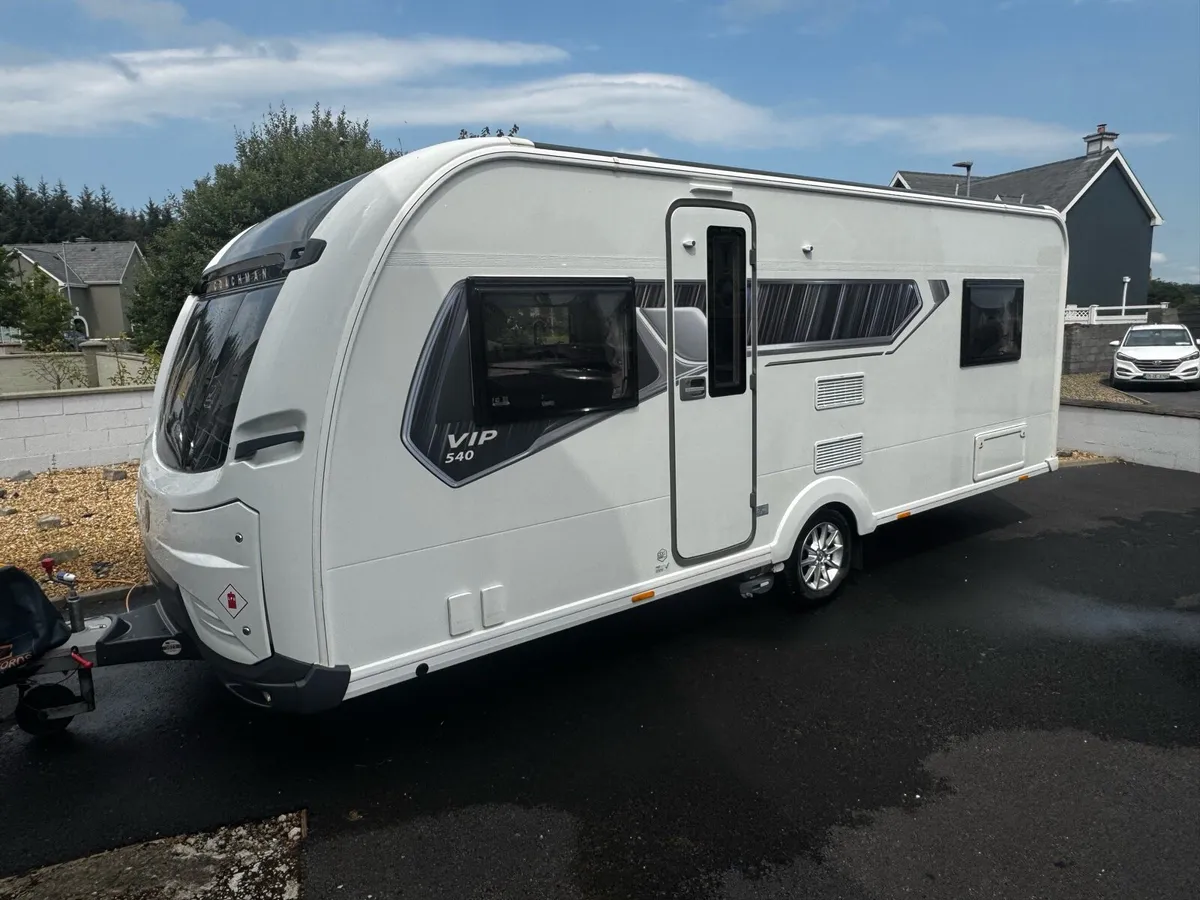 2022 Coachman 540 VIP Xtra - Great Layout! - Image 1