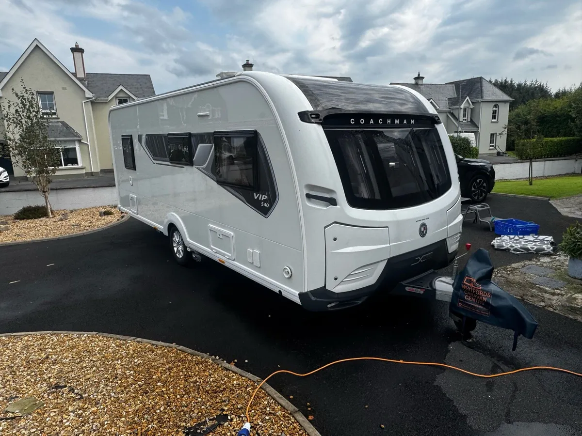 2022 Coachman 540 VIP Xtra - Great Layout! - Image 2