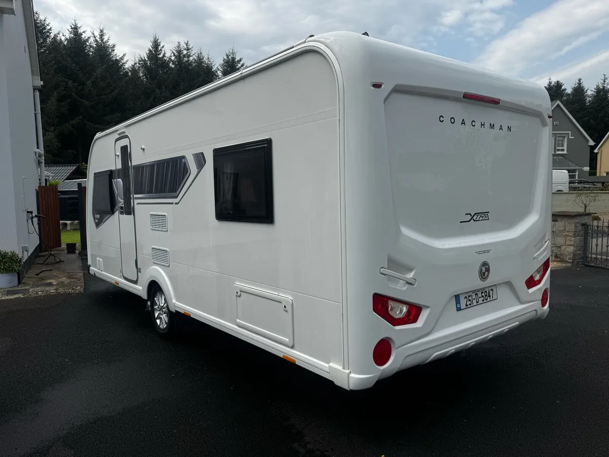 2022 Coachman 540 VIP Xtra - Great Layout! - Image 4