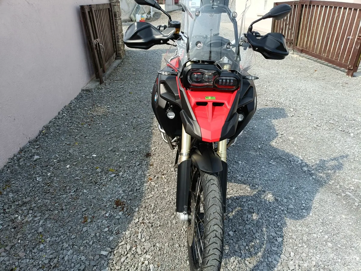 BMW F 800 GS Adventure 2013 with BMW S/H + extras! - Image 4