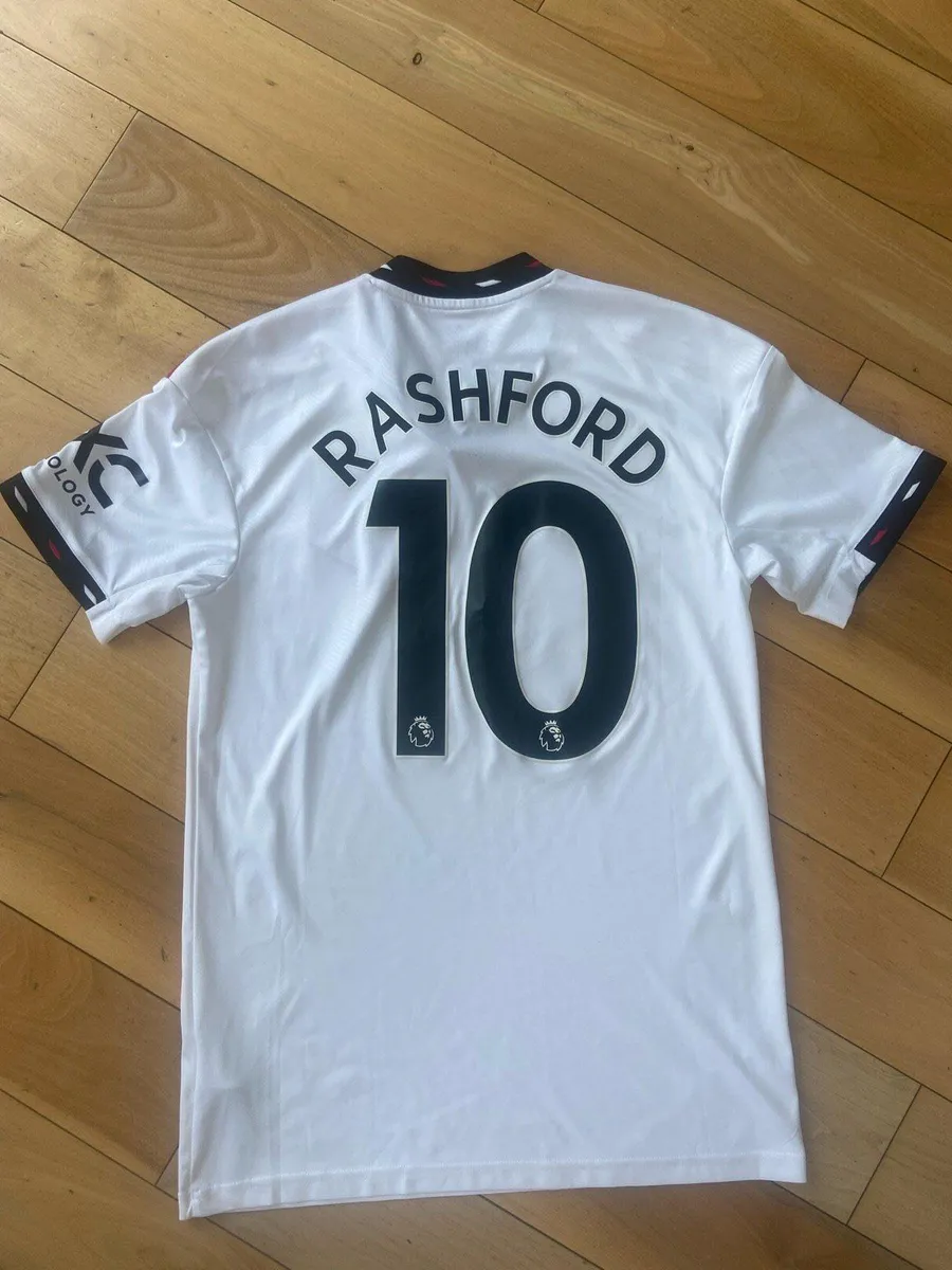 Manchester United jerseys - Image 1