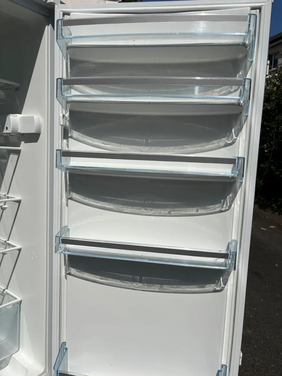 Fridge - Image 4