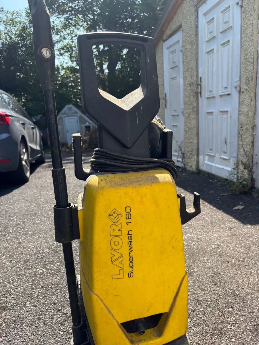 Power washer - Image 1
