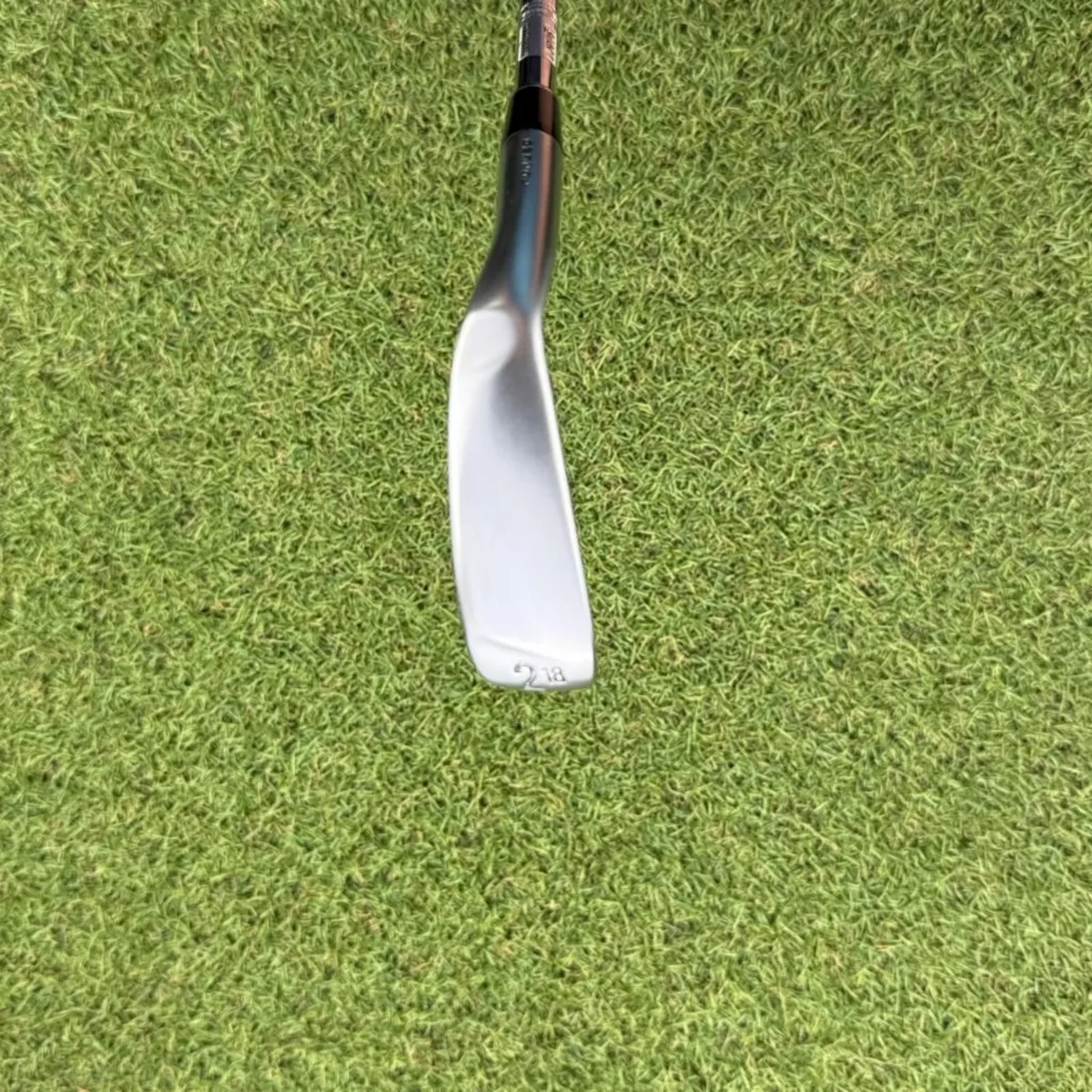 SRIXON ZX MK II UTILITY #2 IRON 18° / STIFF - Image 4