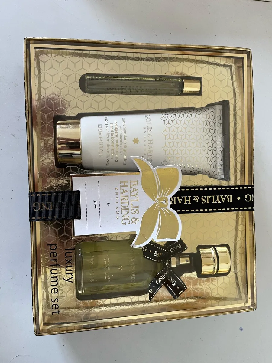 Baylis and Harding gift set - Image 1