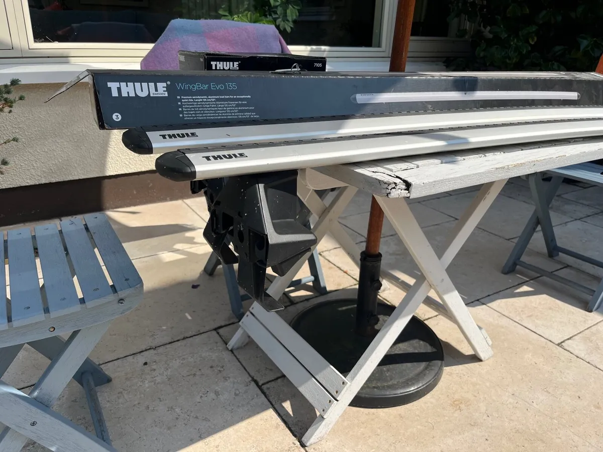 Thule Roof Bars for Lexus ES - Image 3