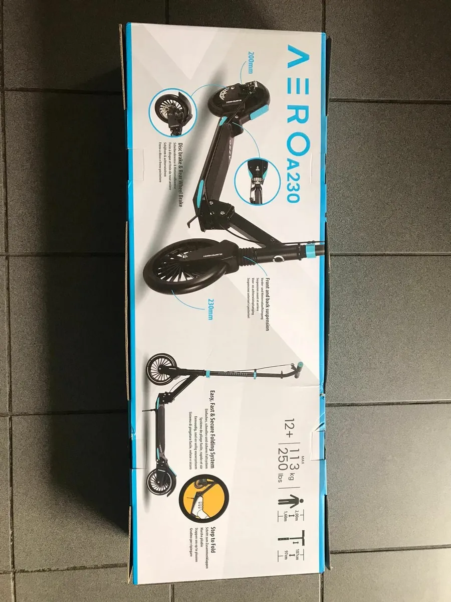 Aero A230 Folding Scooter - Image 2