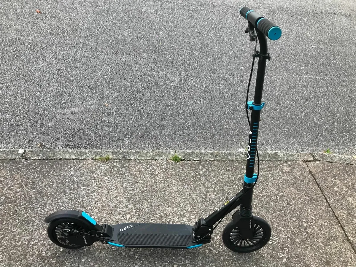 Aero A230 Folding Scooter - Image 4