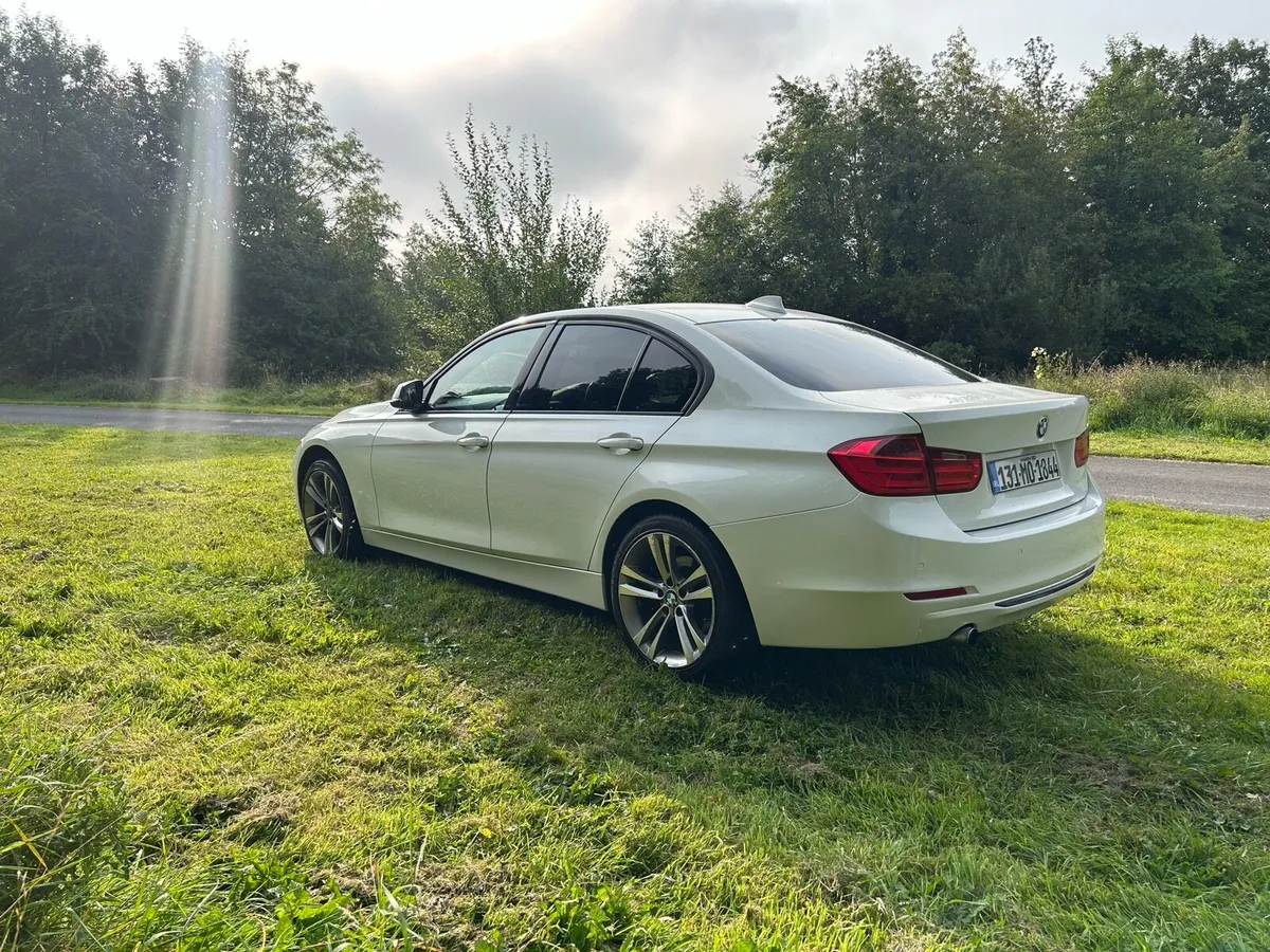2013 Bmw f30 2.0diesel 318d Sport model - Image 3