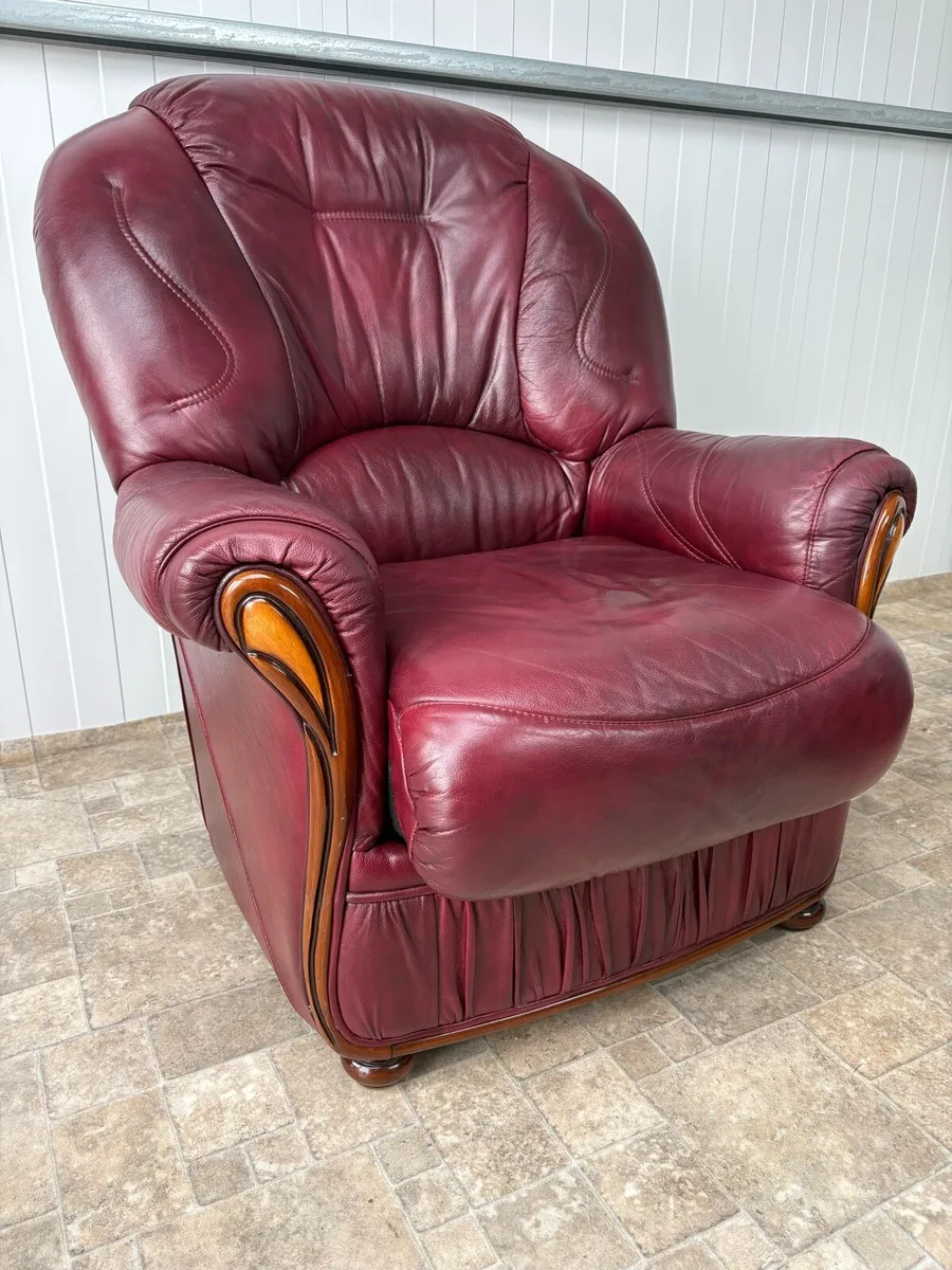 Suite of Furniture - Image 1