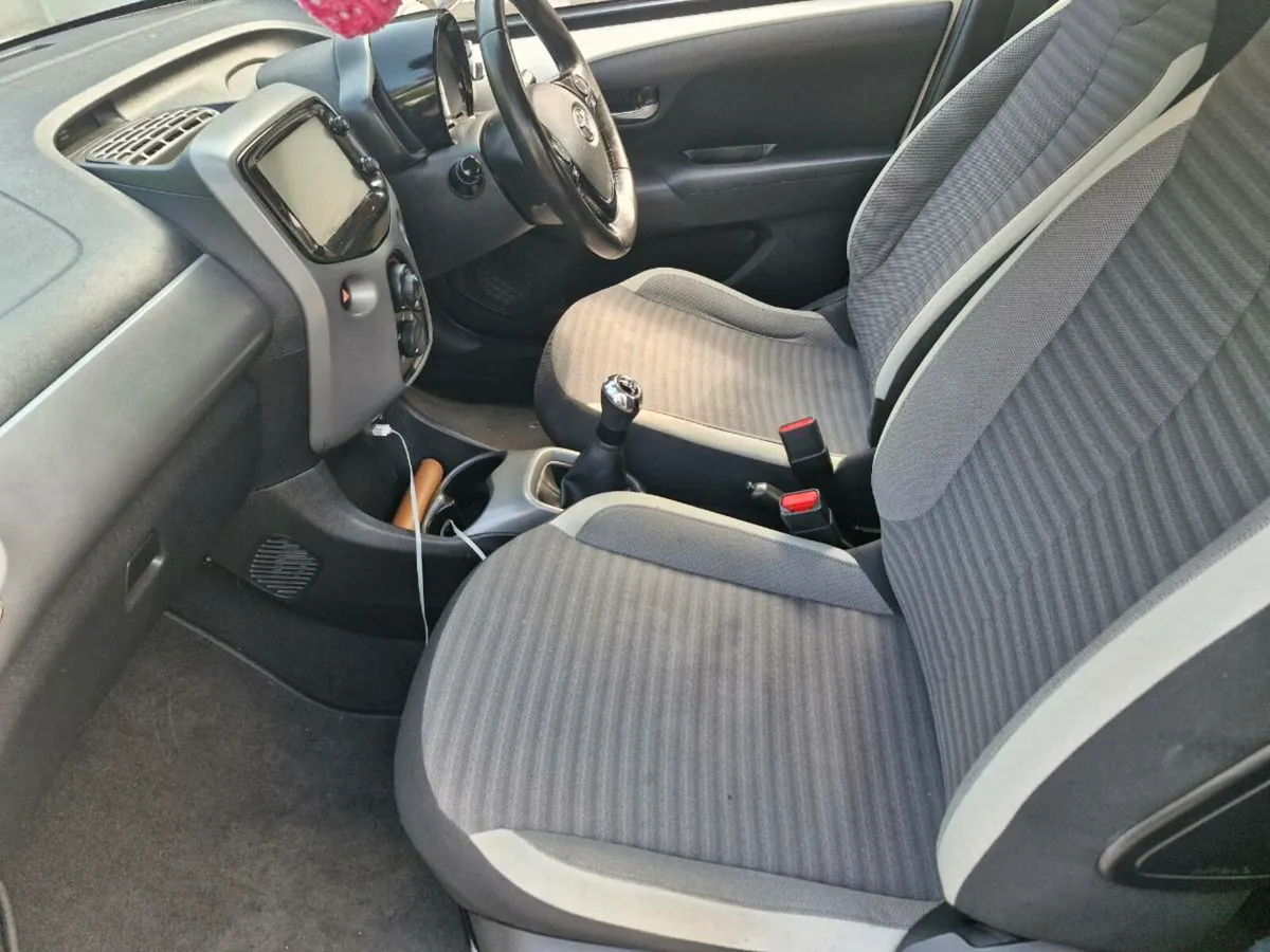 Toyota  aygo - Image 4