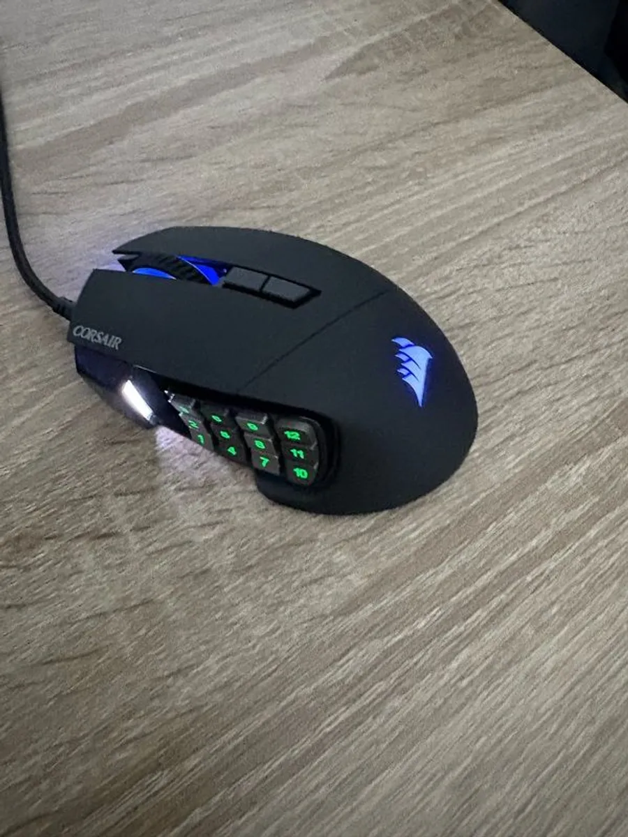 gaming mouse - Image 1