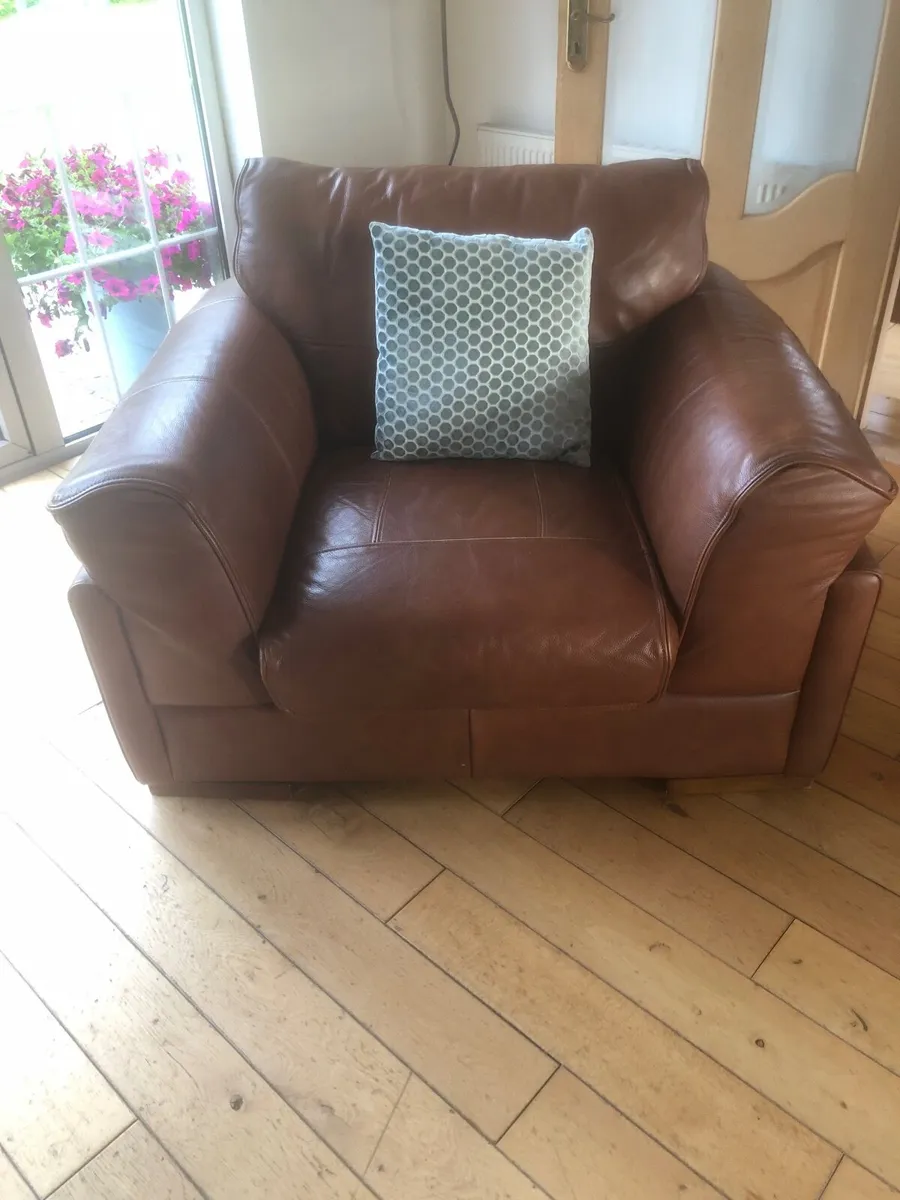 Suite of furniture - Image 3