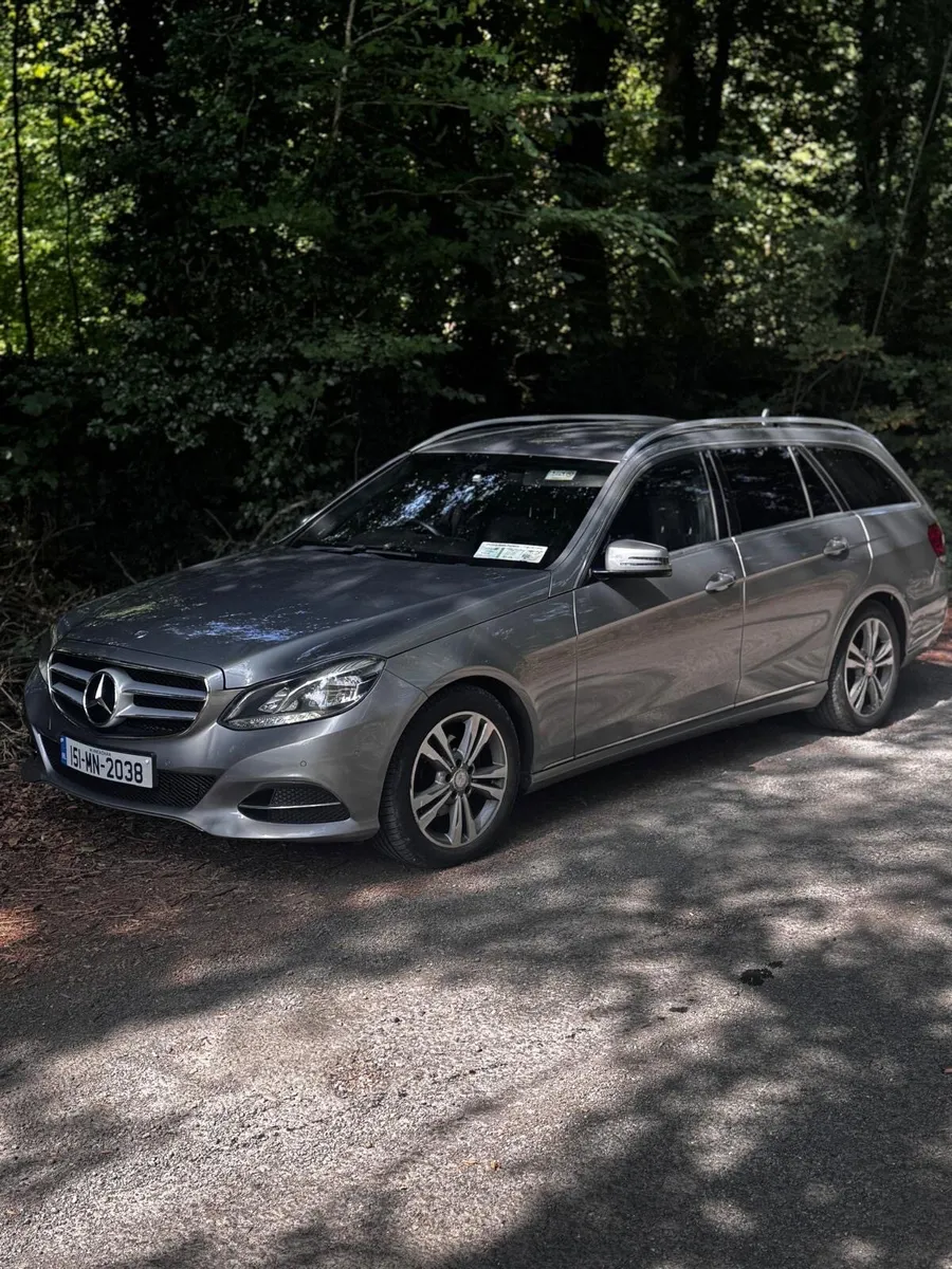 Mercedes Benz E220 - Image 1