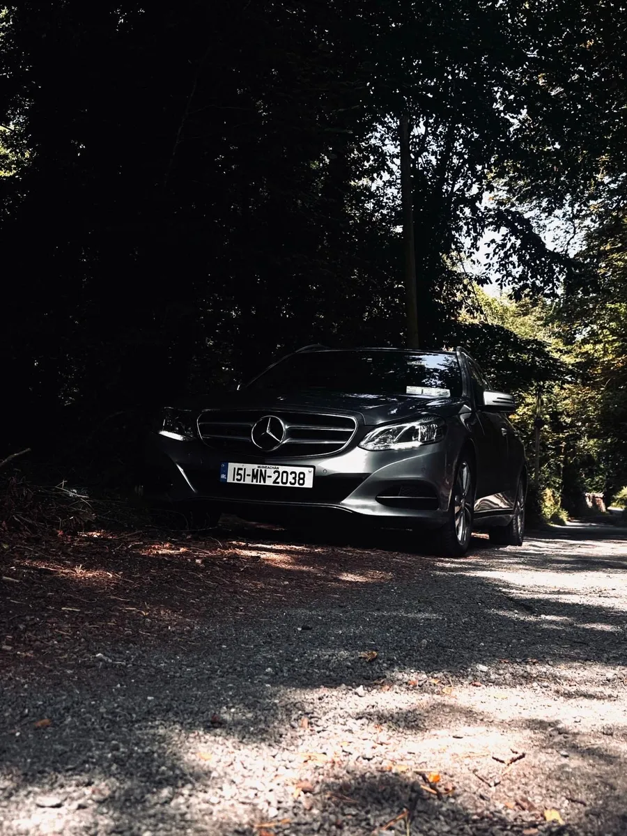Mercedes Benz E220 - Image 3