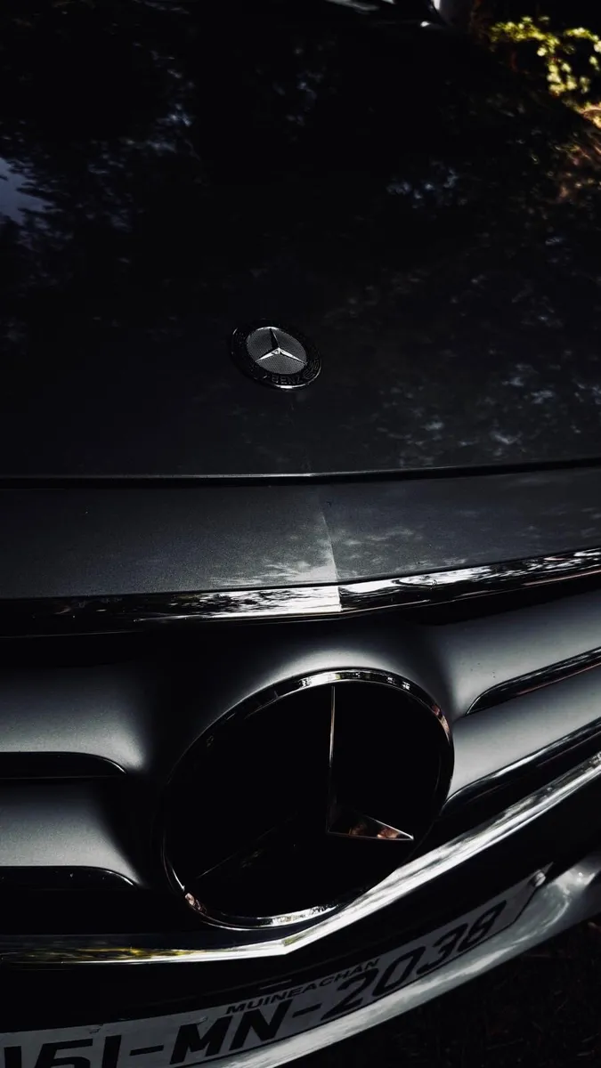 Mercedes Benz E220 - Image 4