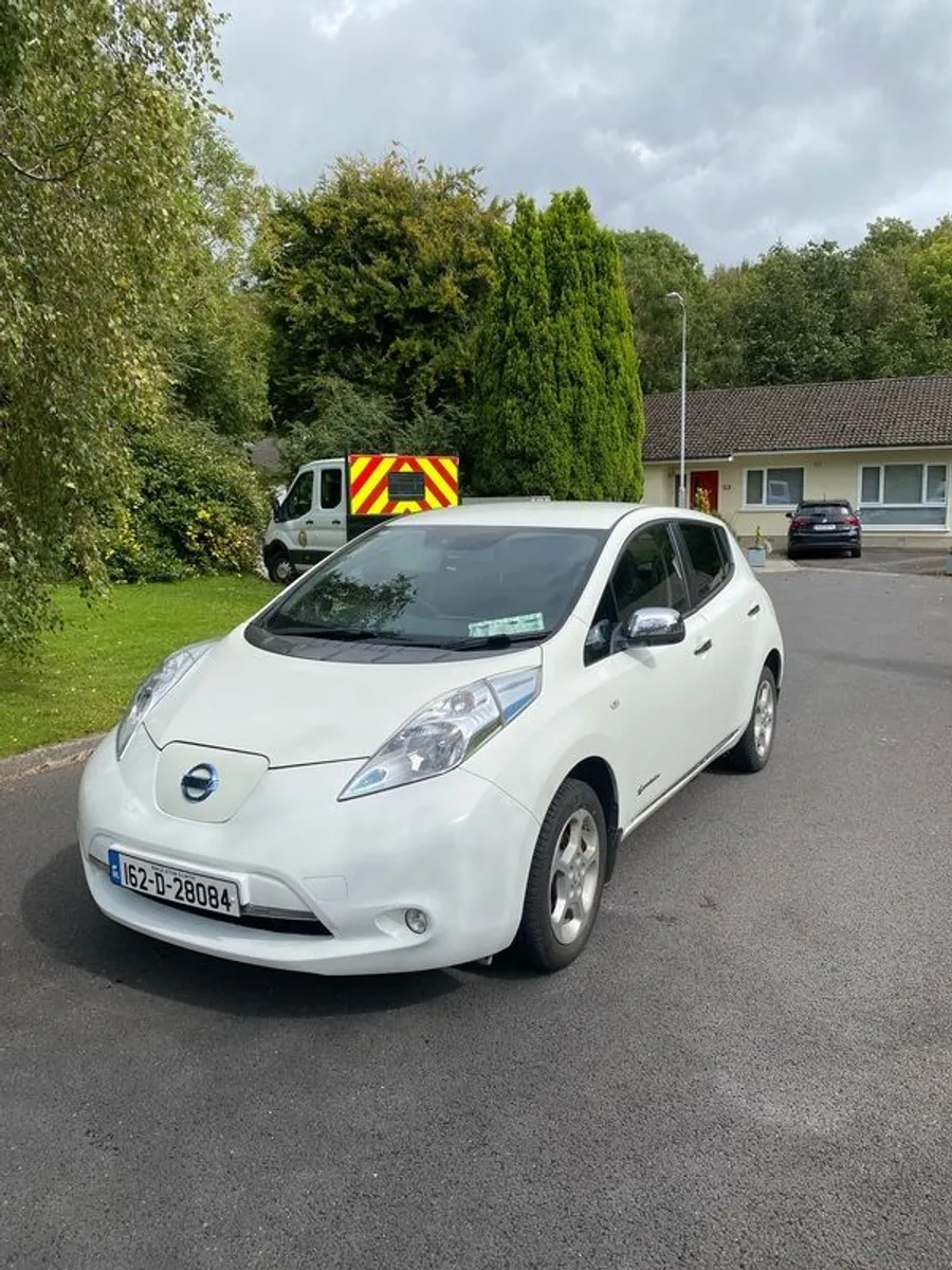 2016 Nissan Leaf - Image 1
