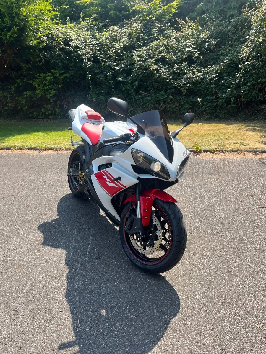 YAMAHA R1 big bang - Image 1