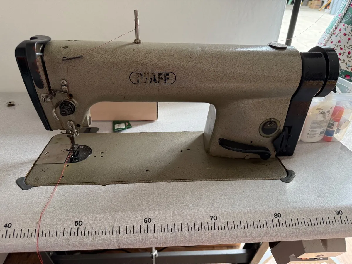 Industrial Sewing Machine - Image 3