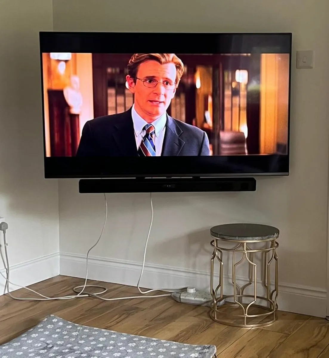 LG 4K TV - LG Sndbar 5.1  - Wallmount - Bundle - Image 2