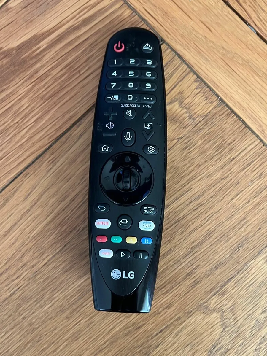 LG 4K TV - LG Sndbar 5.1  - Wallmount - Bundle - Image 3